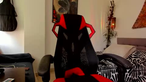 ivan online show from April 2026 04:12:01 PM