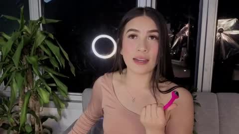 Ivanna West online show from September 2025 10:29:01 AM