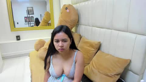 Ivet  online show from October 2025 03:07:02 AM