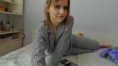 Iveta online show from March 2025 07:42:02 AM