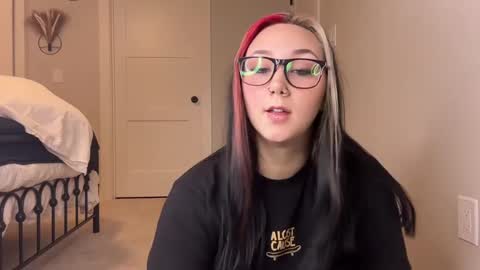 ivey jade online show from September 2025 05:23:02 AM