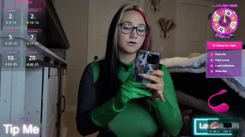 ivey jade online show from October 2025 05:19:02 AM