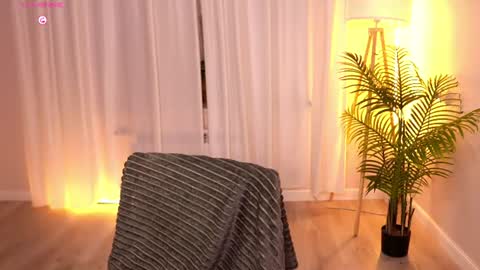 Snapshot of ivi_ca chatting on July 2026 04:39:33 PM Ivica online show from July 2026 04:39:33 PM