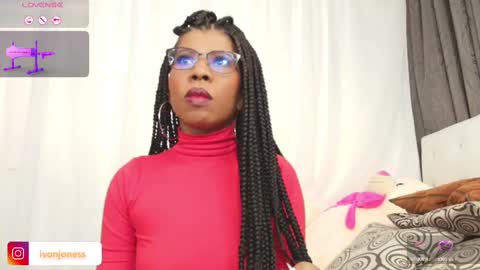 Snapshot of ivonjoness chatting on February 2025 04:49:01 AM  Ivon  Miss Jones  online show from February 2025 04:49:01 AM