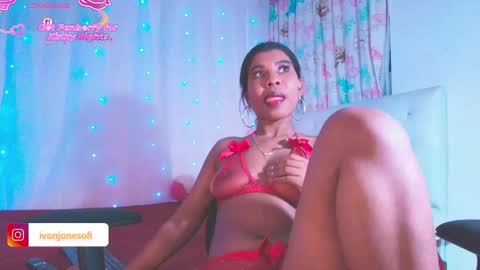  Ivon  Miss Jones  online show from November 2025 02:34:01 AM