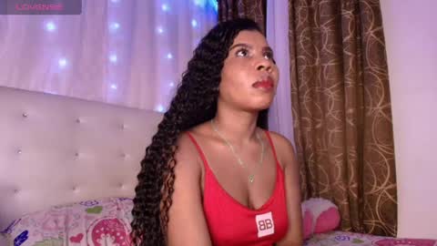 Snapshot of ivonjoness chatting on May 2026 03:33:02 AM Ivon Miss Jones online show from May 2026 03:33:02 AM
