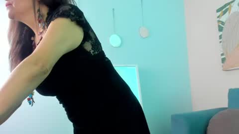 Ivonne online show from June 2026 01:32:02 PM