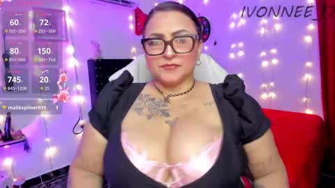 Snapshot of ivonnee17_ chatting on March 2026 05:23:01 AM Ivonne online show from March 2026 05:23:01 AM