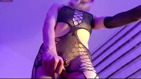 Snapshot of ivonnybonita_ chatting on November 2025 04:34:02 AM Ivonny online show from November 2025 04:34:02 AM