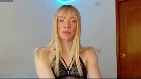 Ivonny online show from December 2025 08:26:01 PM