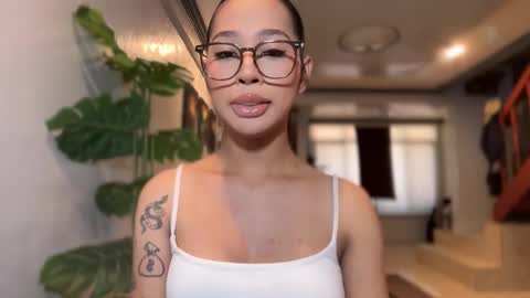 Snapshot of ivorycollins chatting on February 2026 01:04:01 AM kirstenelsie online show from February 2026 01:04:01 AM