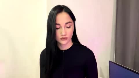 Snapshot of ivoryhochstine chatting on November 2025 01:02:02 PM Nika online show from November 2025 01:02:02 PM