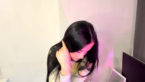 Snapshot of ivoryhochstine chatting on December 2025 02:11:01 PM Nika online show from December 2025 02:11:01 PM