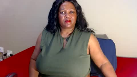 IVORYTITS48 online show from June 2026 06:06:02 PM