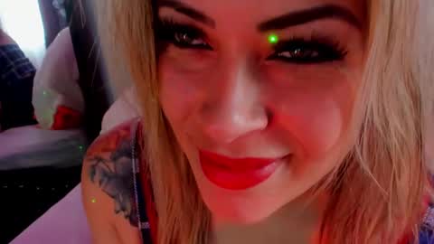 Diana Rojas  online show from February 2025 01:31:02 PM