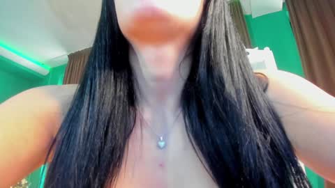 Snapshot of ivy_bellee chatting on December 2024 09:32:02 AM Ivy bellee online show from December 2024 09:32:02 AM