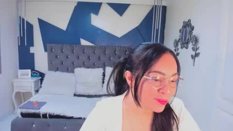 Snapshot of ivy_owen_ chatting on January 2026 12:20:02 PM Ivy online show from January 2026 12:20:02 PM