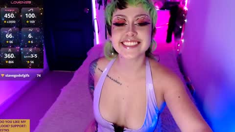 Snapshot of ivy_rosse chatting on December 2024 06:06:02 PM You can find more of me here online show from December 2024 06:06:02 PM