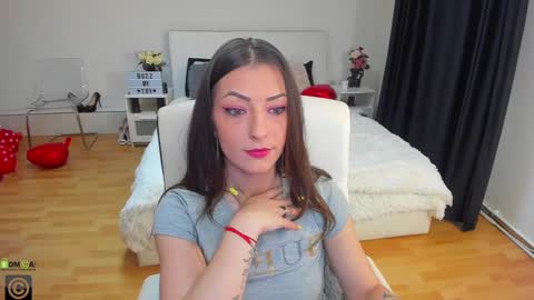 Snapshot of ivyfoxx_ chatting on March 2025 11:48:01 AM IvyFox online show from March 2025 11:48:01 AM