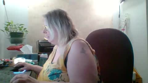 Snapshot of ivyjane3522 chatting on May 2026 05:10:01 PM ivyjane3522 online show from May 2026 05:10:01 PM