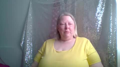 Snapshot of ivyjane3522 chatting on May 2026 02:56:01 PM ivyjane3522 online show from May 2026 02:56:01 PM