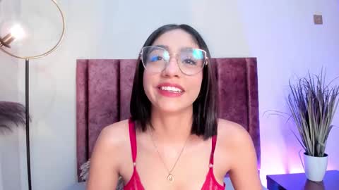 IvyJhonss online show from February 2026 12:10:02 PM