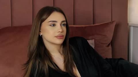 Snapshot of ivymoon_ chatting on February 2025 09:53:01 AM Ivy online show from February 2025 09:53:01 AM