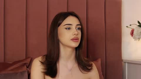 Snapshot of ivymoon_ chatting on February 2025 12:59:02 PM Ivy online show from February 2025 12:59:02 PM