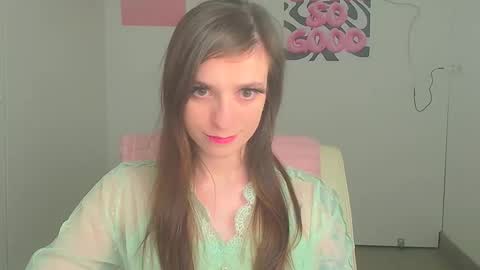 Snapshot of ivynoir_ chatting on April 2026 07:19:01 PM Ivy online show from April 2026 07:19:01 PM
