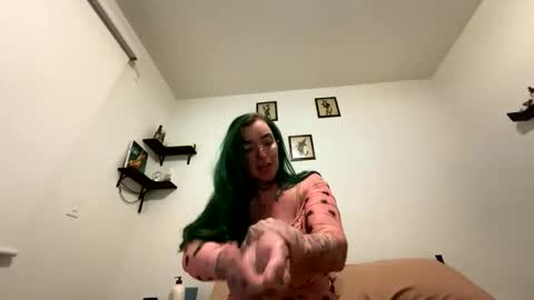 Ivy Riot online show from October 2025 07:08:01 AM