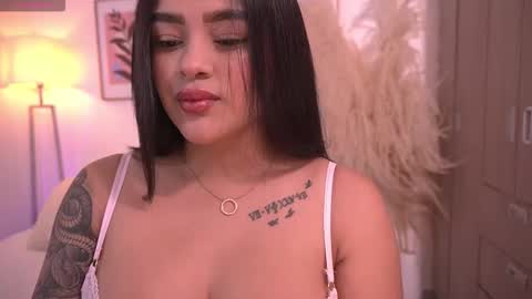 Snapshot of ivyrose_ chatting on October 2025 03:06:01 AM Annie online show from October 2025 03:06:01 AM