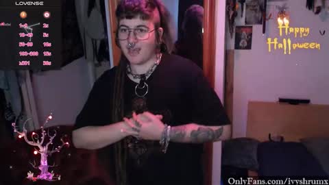 Snapshot of ivyshrumx chatting on October 2025 07:02:02 PM Ivy ShrumX online show from October 2025 07:02:02 PM