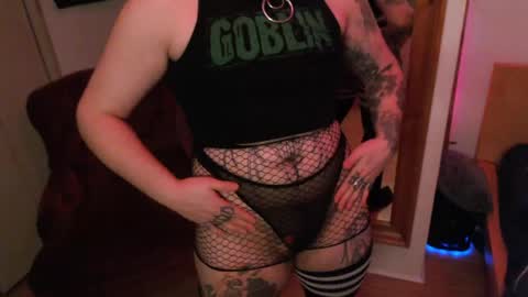 Snapshot of ivyshrumx chatting on February 2026 02:01:02 AM Ivy ShrumX online show from February 2026 02:01:02 AM