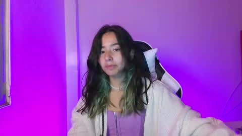 Ivy  online show from February 2026 06:40:02 AM