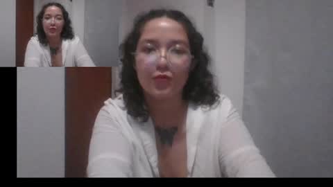 Snapshot of iwannabeyoursl4ve chatting on March 2025 11:32:02 PM iwannabeyoursl4ve online show from March 2025 11:32:02 PM