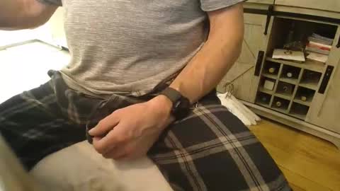 Snapshot of iwanttolicku40 chatting on October 2025 10:43:01 PM iwanttolicku40 online show from October 2025 10:43:01 PM