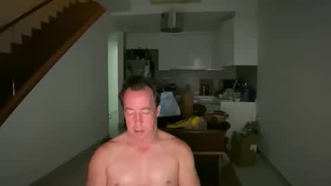 Snapshot of iwantuu2 chatting on December 2025 07:03:02 AM chat with me to find out online show from December 2025 07:03:02 AM