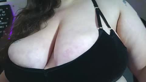 Snapshot of iwazsoaking1 chatting on October 2025 11:14:02 AM Gwen LaCourt online show from October 2025 11:14:02 AM