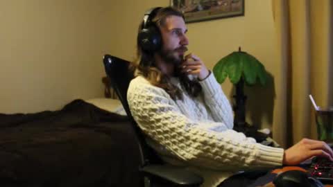 Snapshot of iwhitesmurf chatting on December 2025 07:23:01 AM iwhitesmurf online show from December 2025 07:23:01 AM