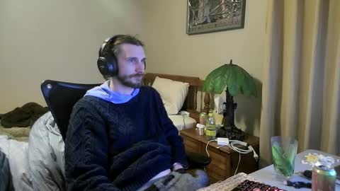 Snapshot of iwhitesmurf chatting on December 2025 04:51:01 AM iwhitesmurf online show from December 2025 04:51:01 AM