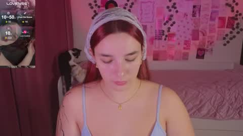 Snapshot of iwi_wi_wi chatting on October 2025 12:33:01 AM Daisy online show from October 2025 12:33:01 AM