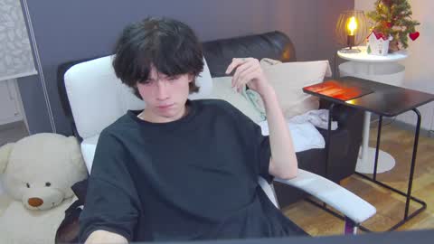 Snapshot of iwillfall_ chatting on December 2024 12:34:02 AM Maxim online show from December 2024 12:34:02 AM