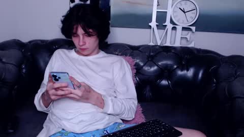 Snapshot of iwillfall_ chatting on February 2025 10:11:01 PM Maxim online show from February 2025 10:11:01 PM