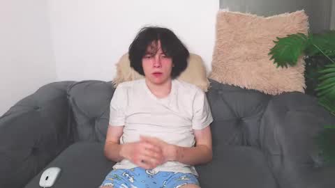 Snapshot of iwillfall_ chatting on February 2025 09:56:02 PM Maxim online show from February 2025 09:56:02 PM