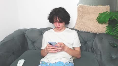 Snapshot of iwillfall_ chatting on February 2025 09:22:01 PM Maxim online show from February 2025 09:22:01 PM