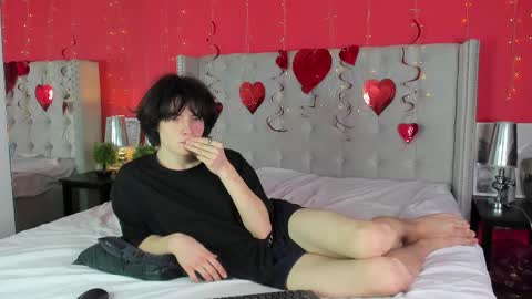 Snapshot of iwillfall_ chatting on February 2025 08:32:02 AM Maxim online show from February 2025 08:32:02 AM