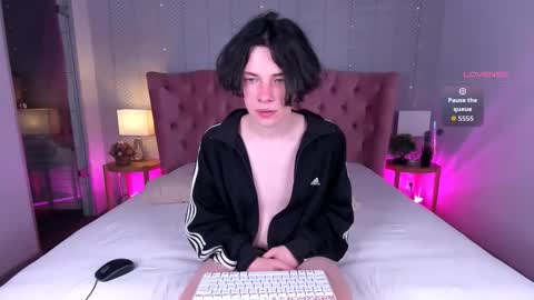 Snapshot of iwillfall_ chatting on October 2025 02:53:01 PM Maxim online show from October 2025 02:53:01 PM