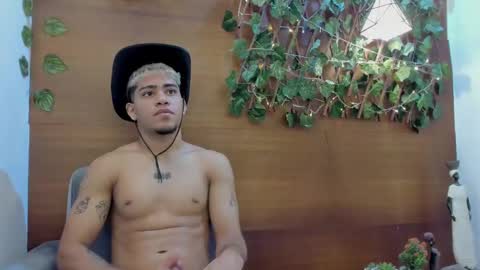 izaack online show from January 2025 01:42:02 PM