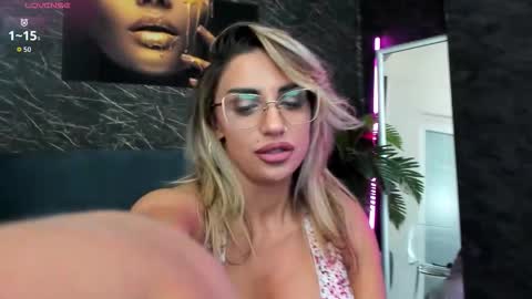 izabelatessa online show from September 2025 07:30:02 PM