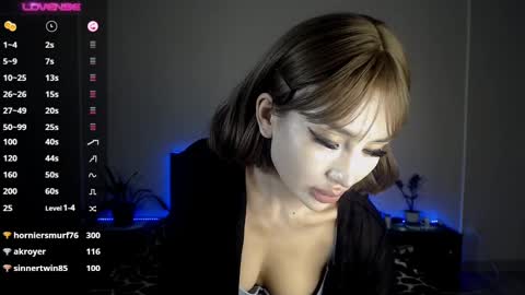 Iza Lim online show from February 2025 09:35:02 AM